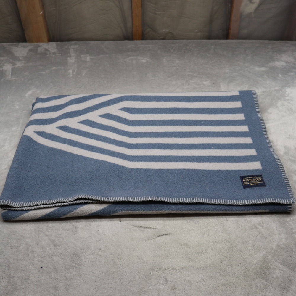 Pendleton Wool Blanket Blue Adobe Modernist ARrow Eagle Tag RARE USA 1940s 52x66